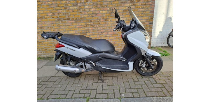 Used YAMAHA YP250R X-MAX