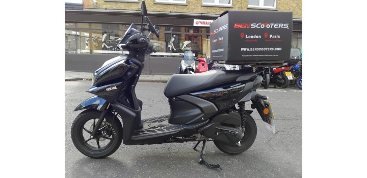 Used YAMAHA RayZR (LCG125)