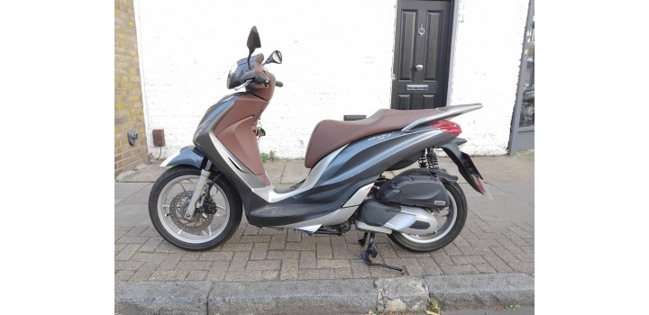 Used PIAGGIO MEDLEY 125
