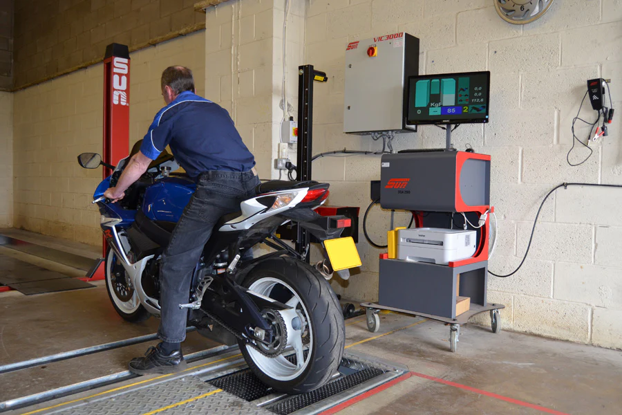 MOT test logo / MOT bay at Motoden